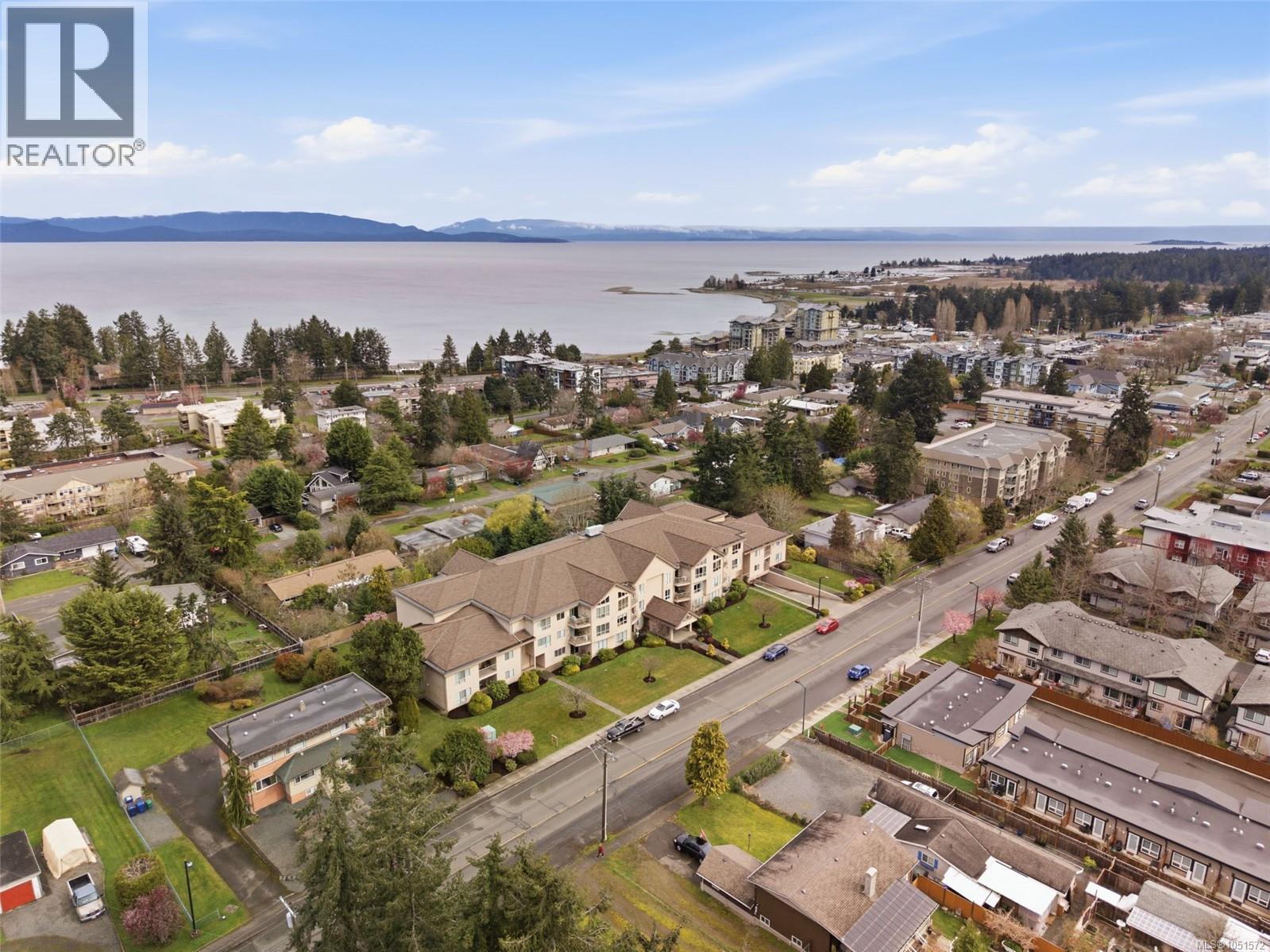 106 335 Hirst Ave W, Parksville
