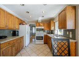 12397 S Boundary Drive, Surrey, BC V3X2C6 Photo 10