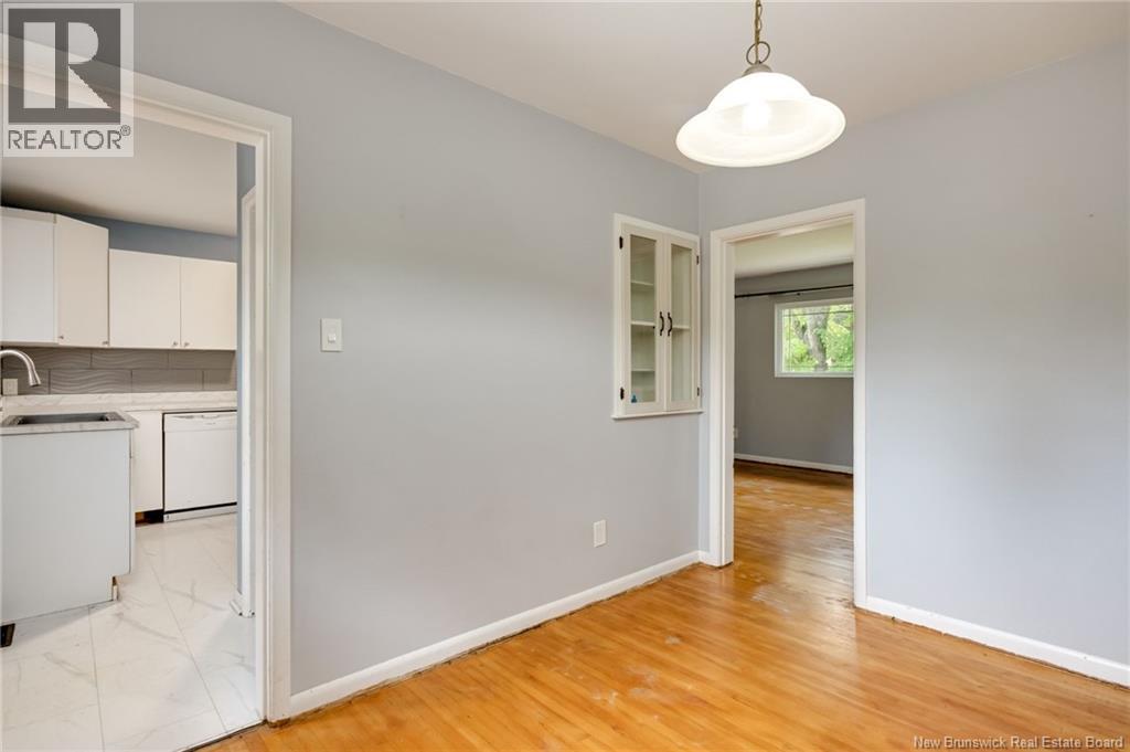 17 Bissett Avenue - Image 12