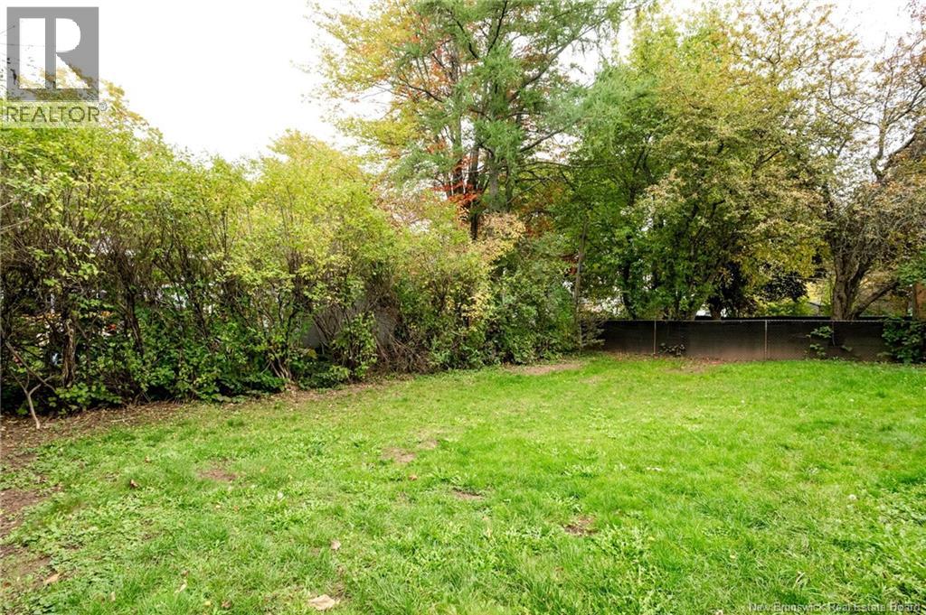 17 Bissett Avenue - Image 32