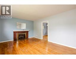 17 Bissett Avenue, photo 4