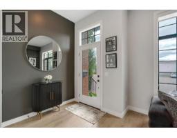 2106 49 Avenue SW - photo 5