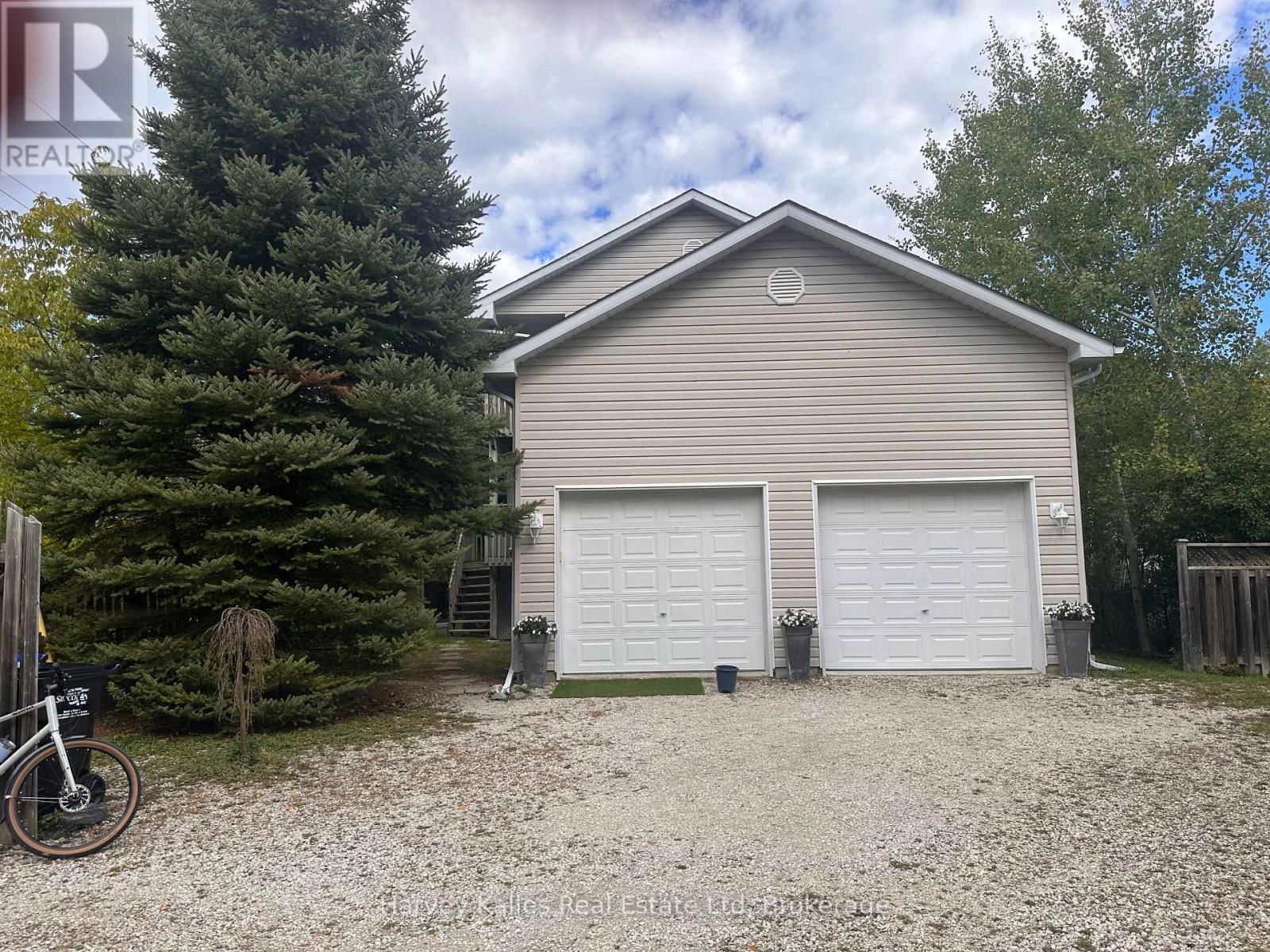 61 Constance Boulevard North — photo 30