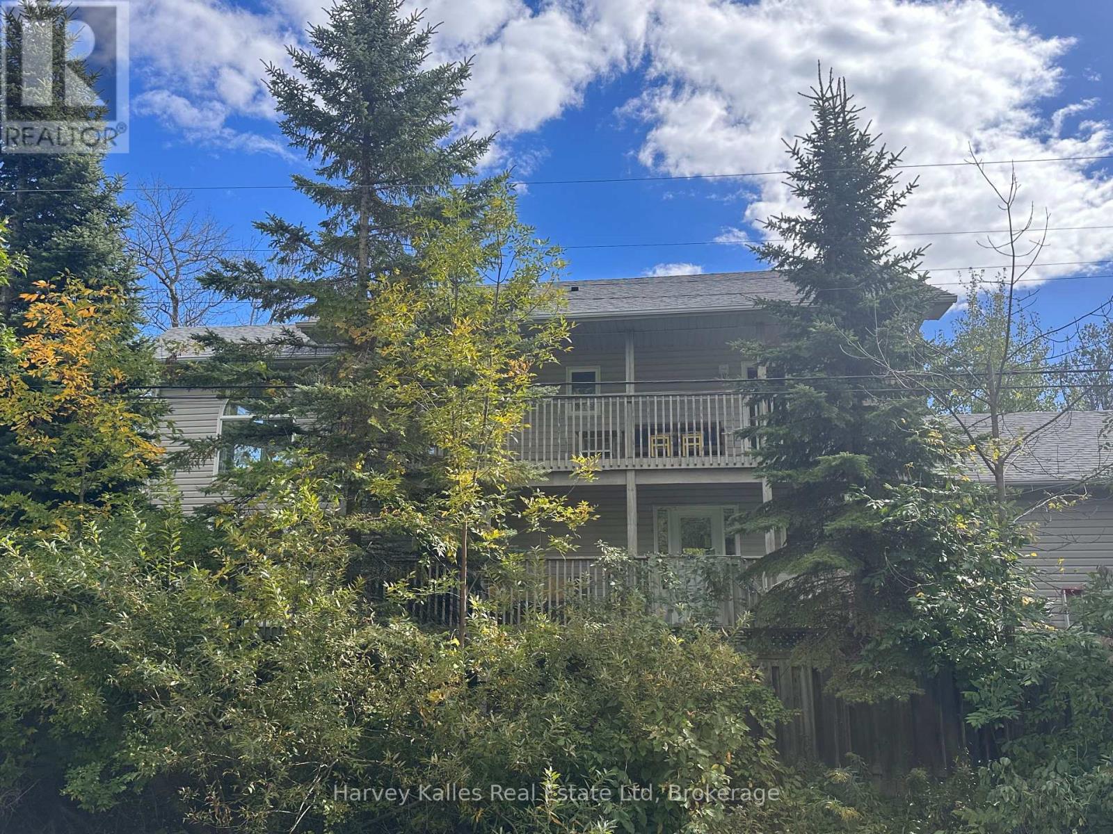 61 Constance Boulevard North — photo 29