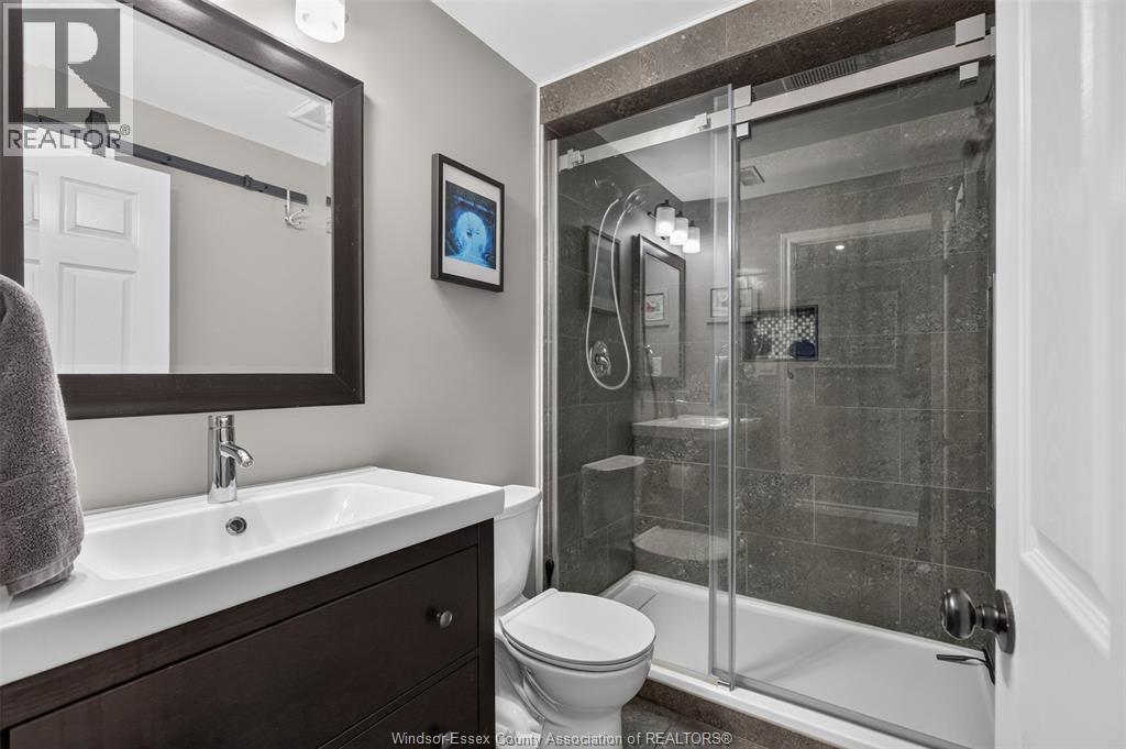 1049 THUNDERBAY - Image 38