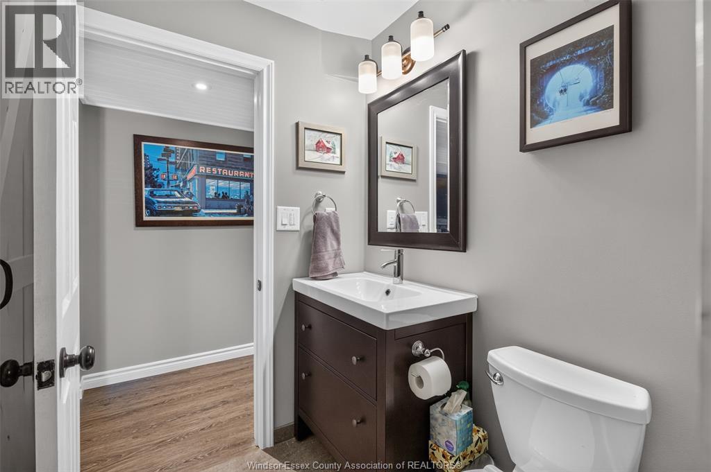 1049 THUNDERBAY - Image 39