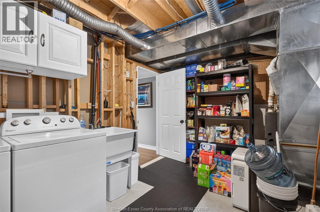 1049 THUNDERBAY - 41