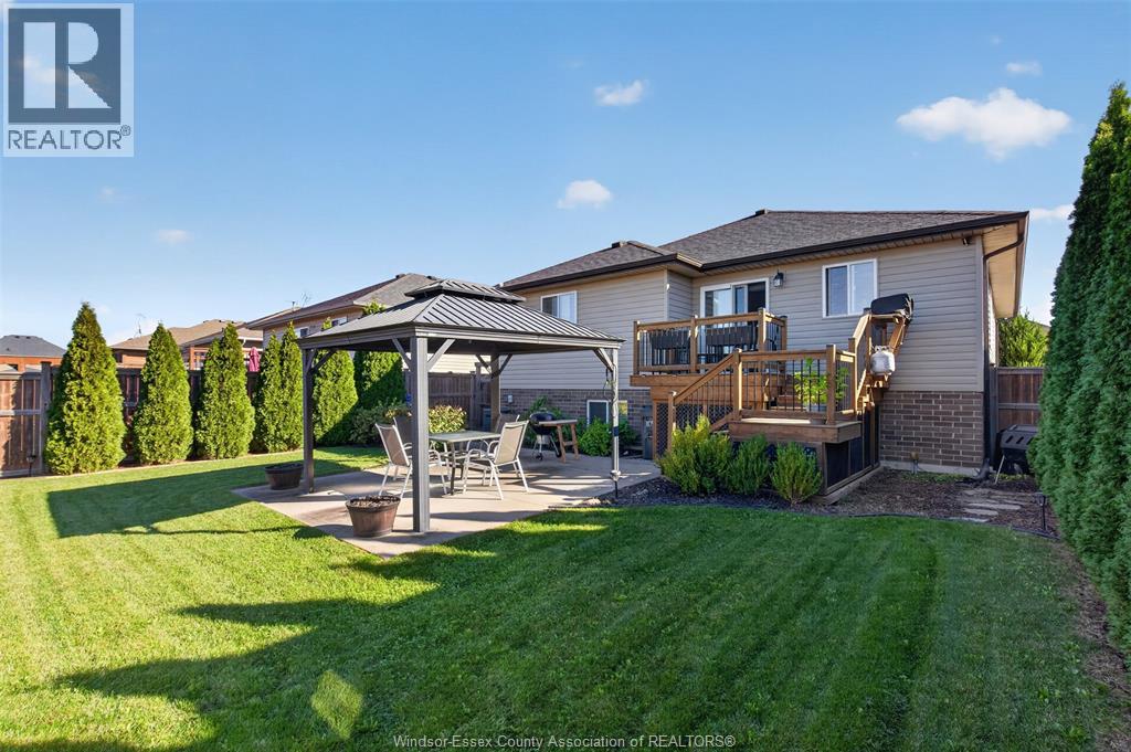 1049 THUNDERBAY - 49