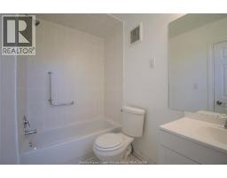 1674 Hickory Road Unit# Main, Windsor, ON N8Y3T3 Photo 15