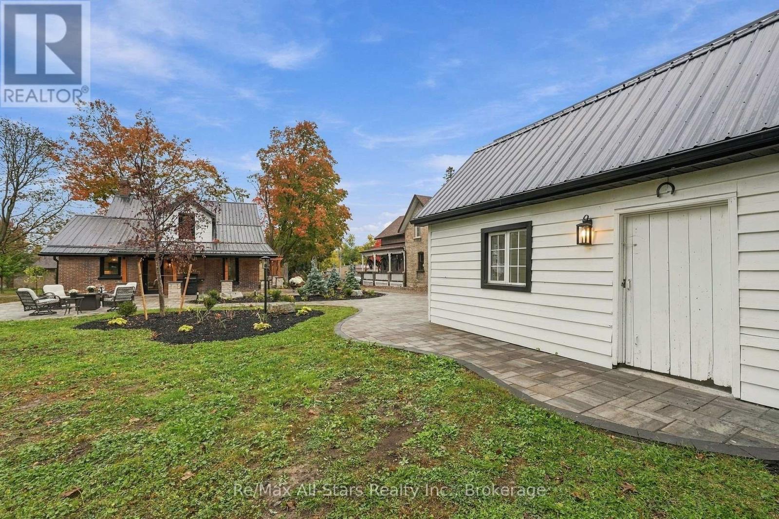 40 CAROLINE STREET - 42