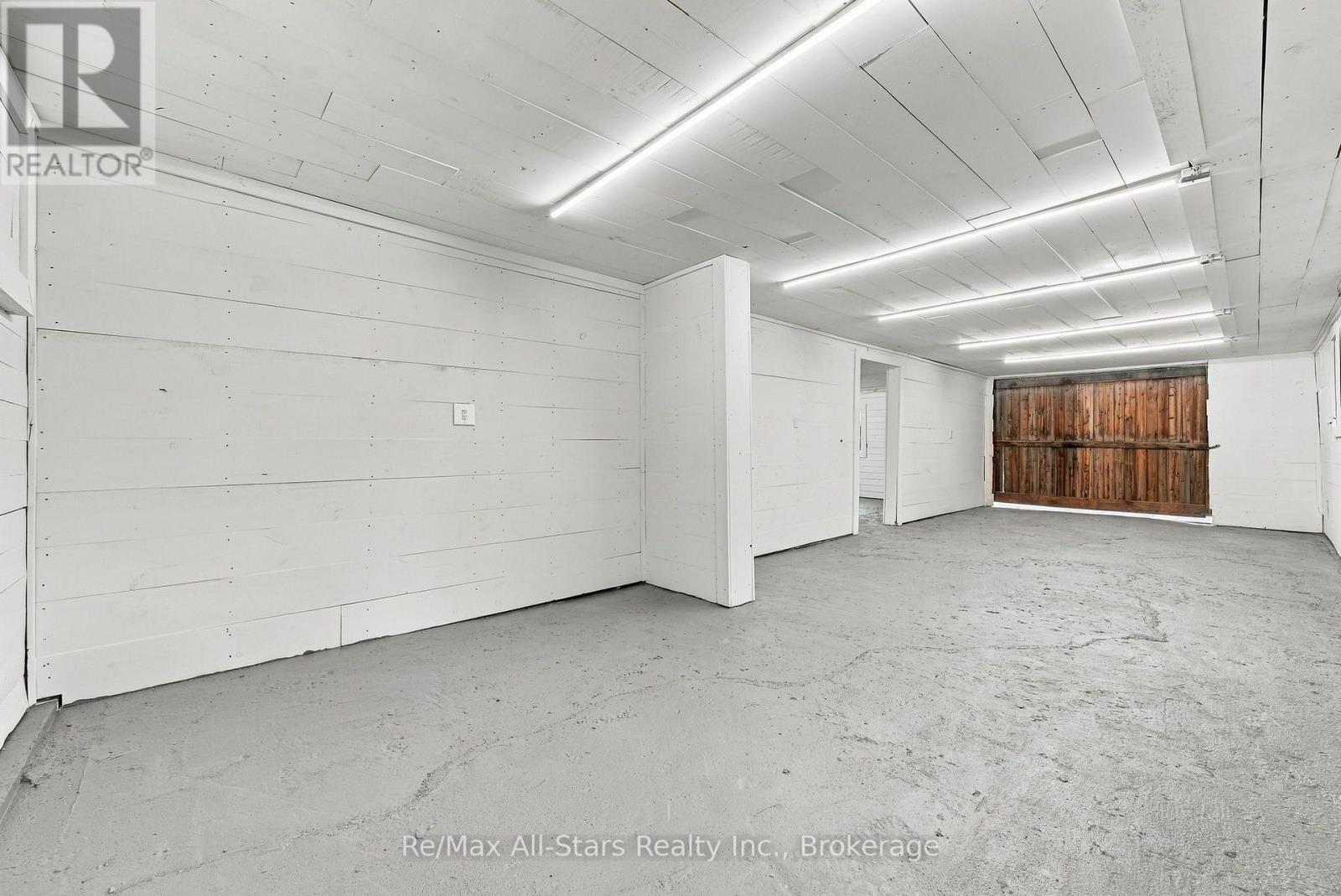40 CAROLINE STREET - 33
