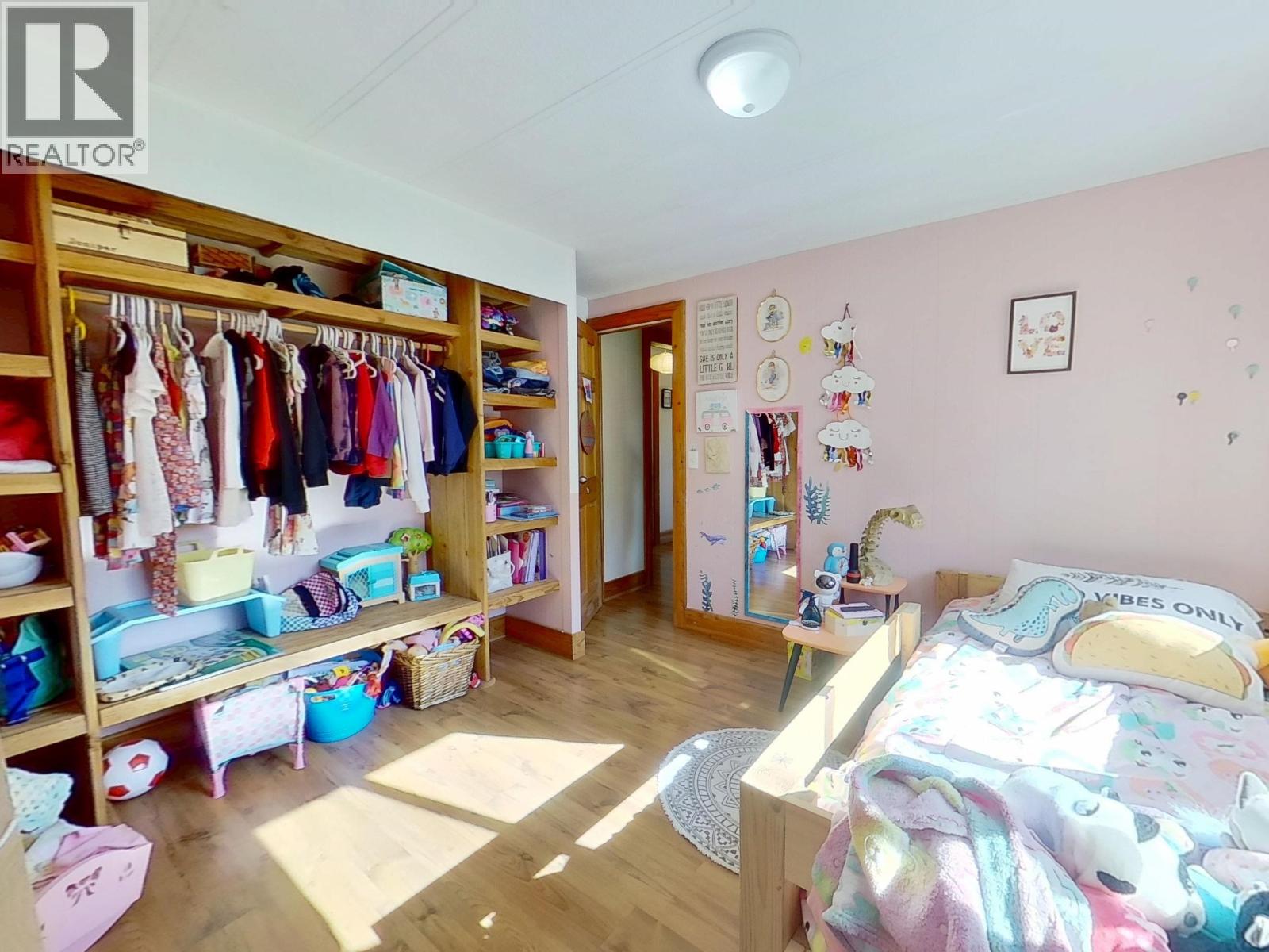 2749 BUDD ROAD - 16