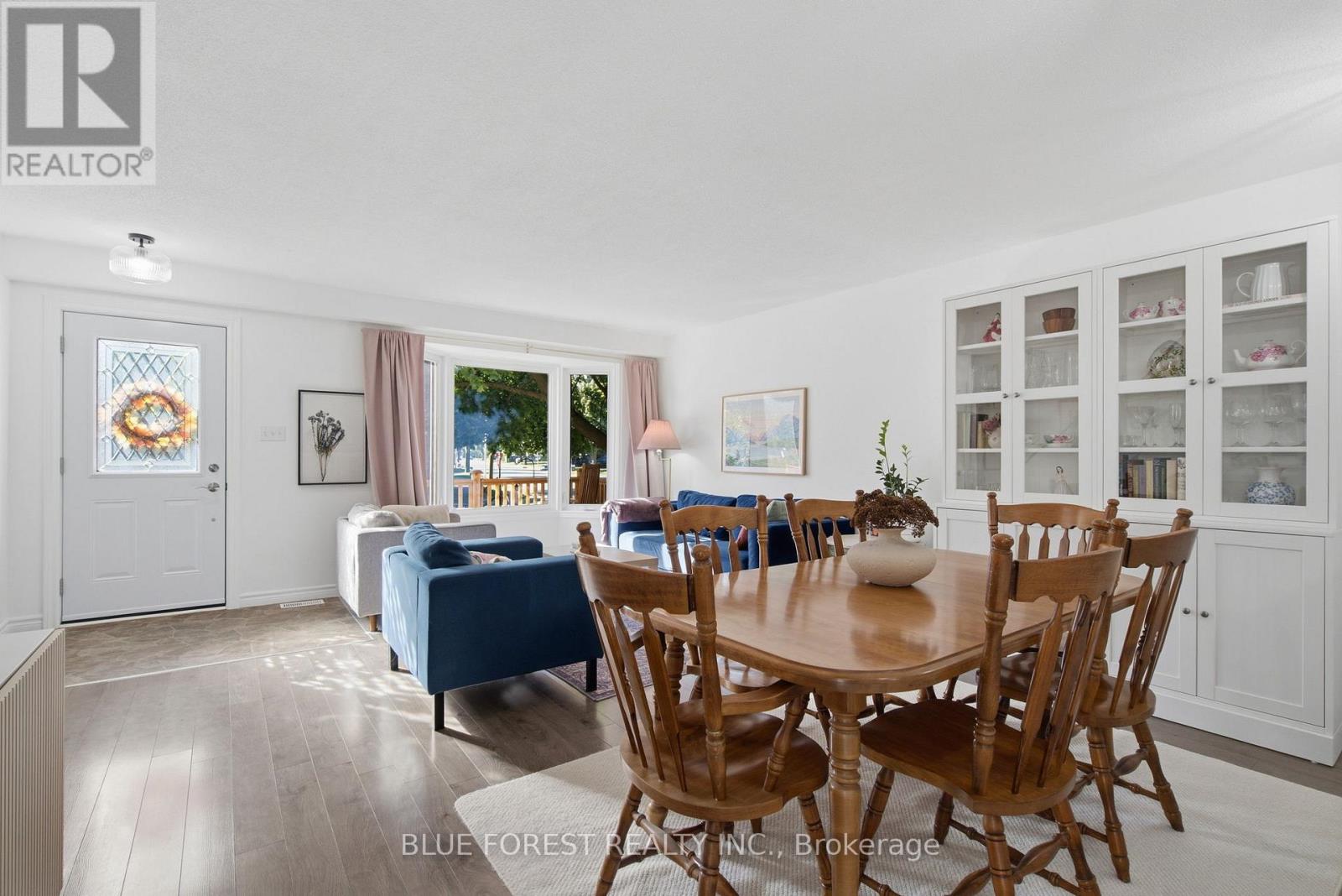 114 HEARTHSIDE PLACE - 11