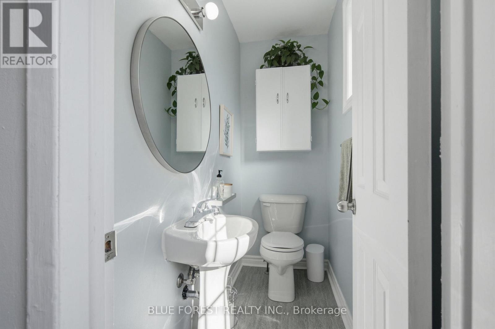 114 HEARTHSIDE PLACE - 19