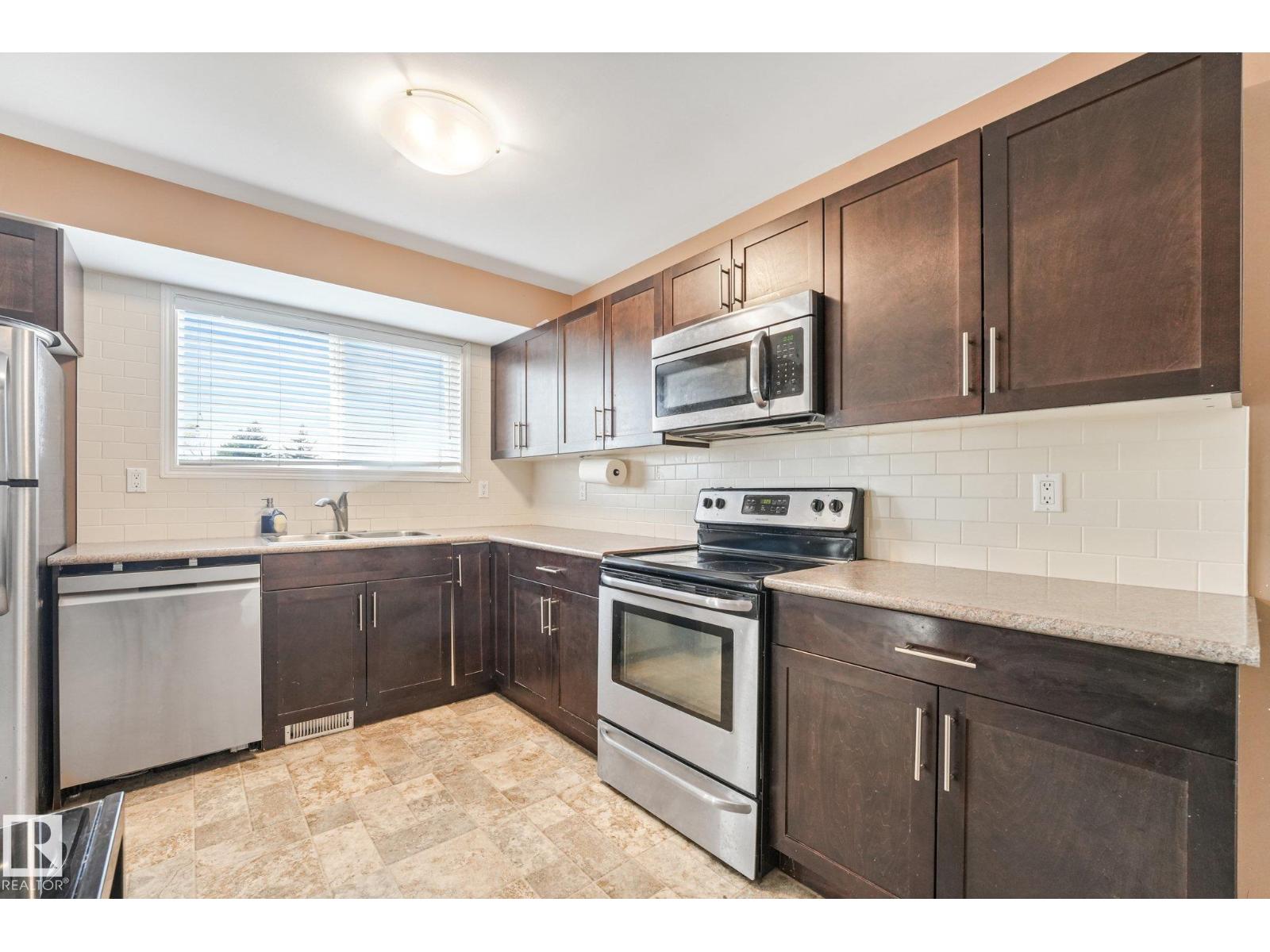 3963 57 ST NW - Image 17