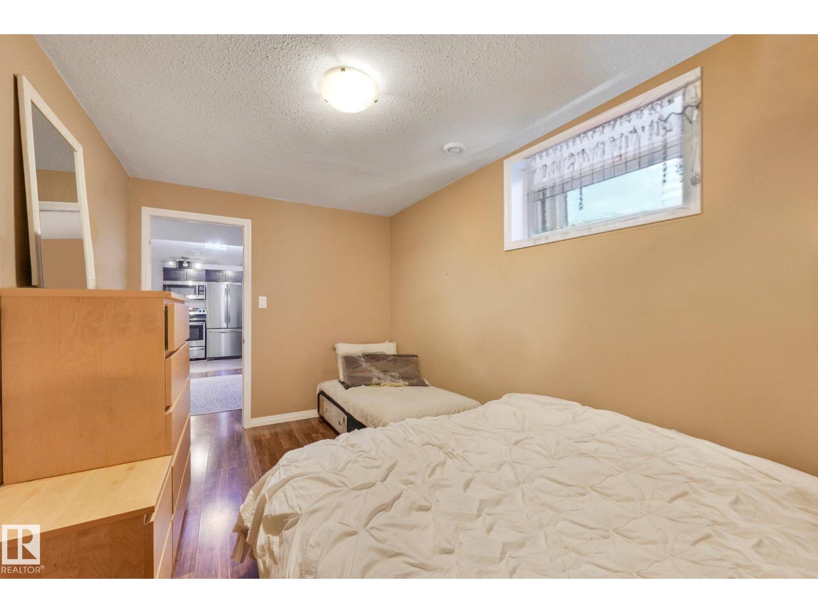 3963 57 ST NW - Image 39