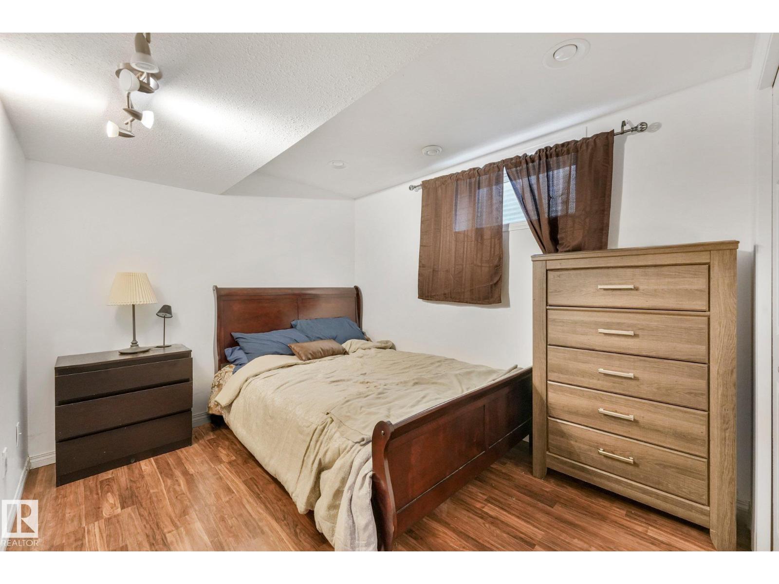 3963 57 ST NW - Image 40