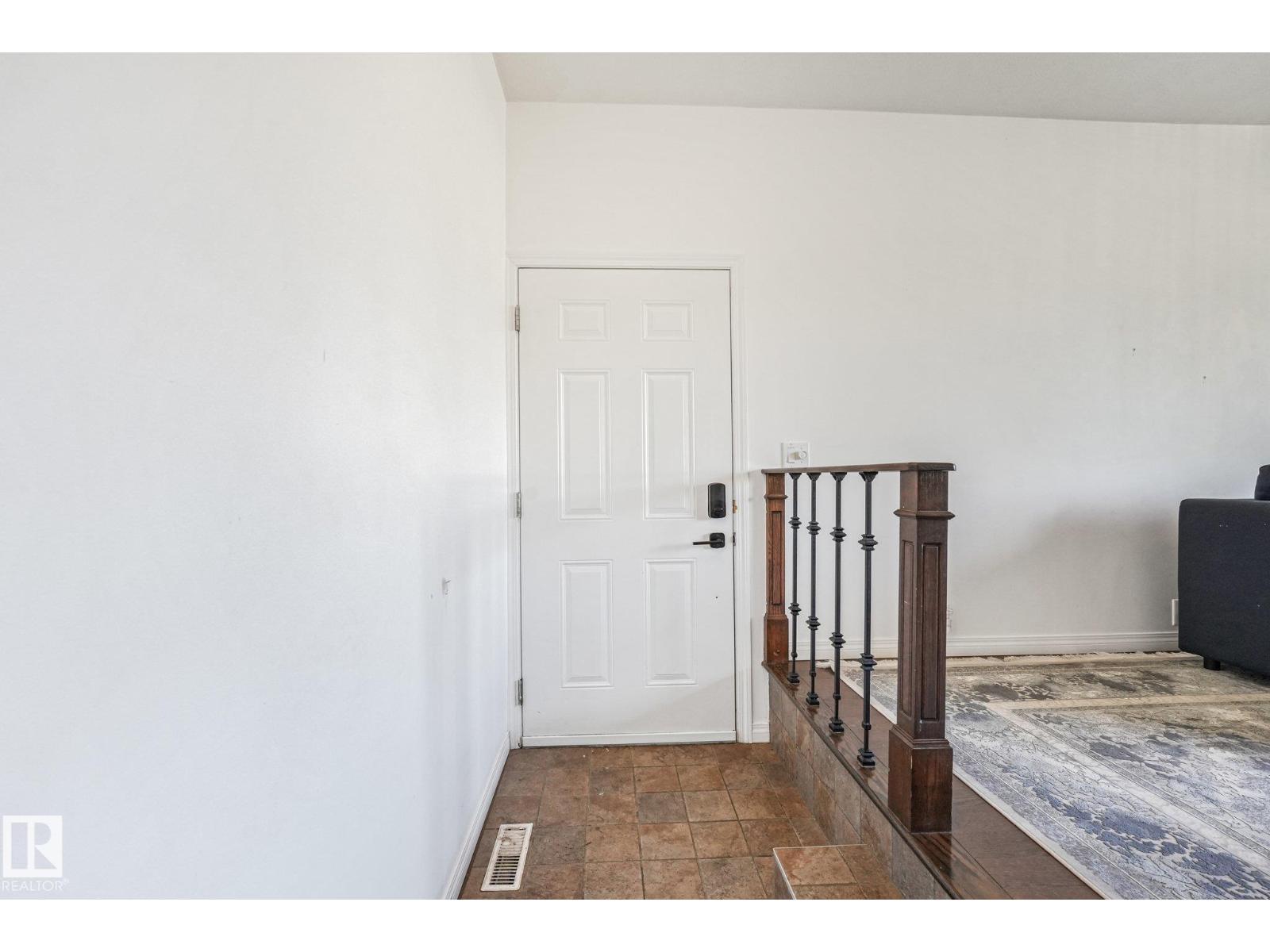 3963 57 ST NW - Image 6