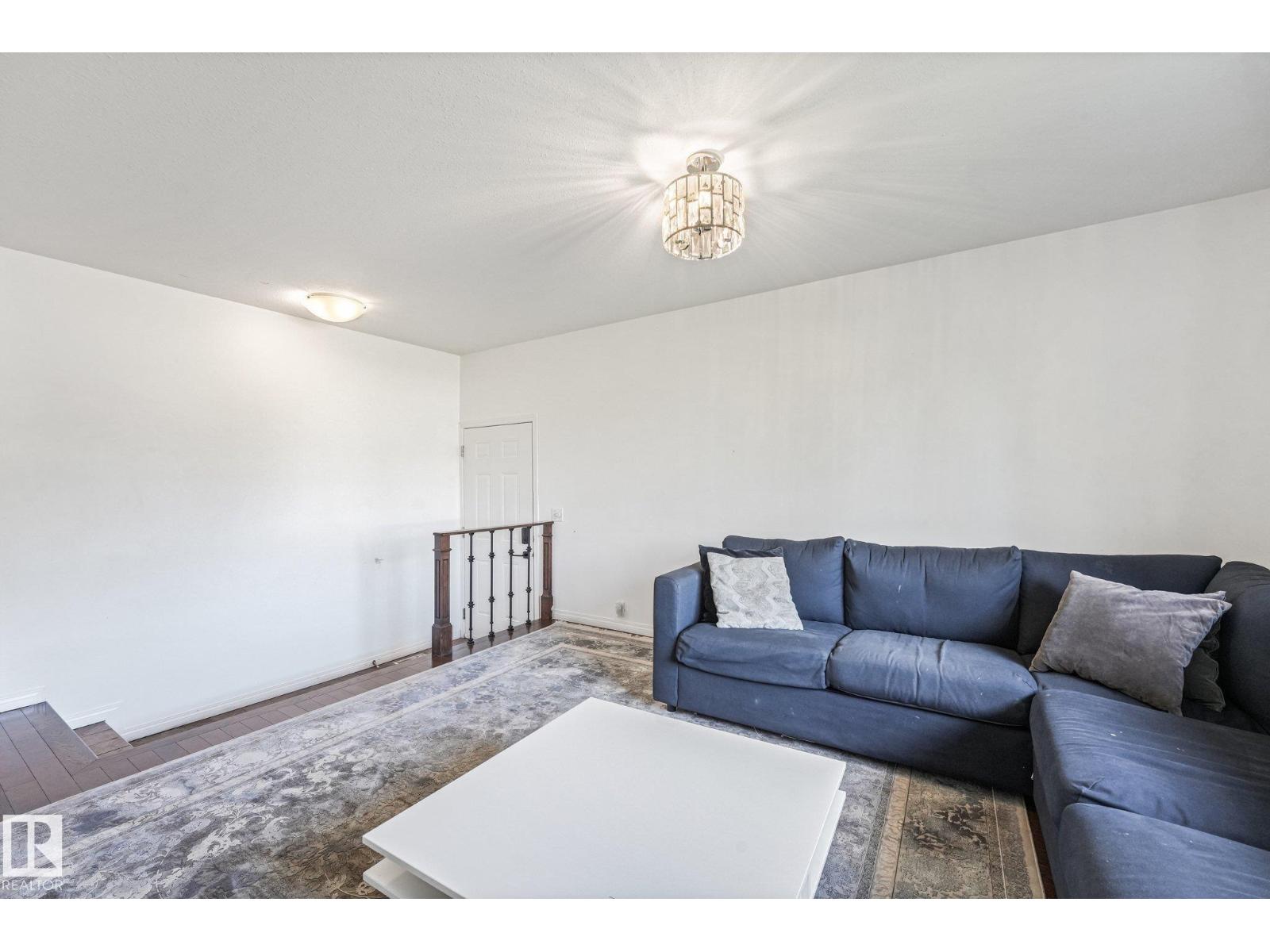3963 57 ST NW - 9