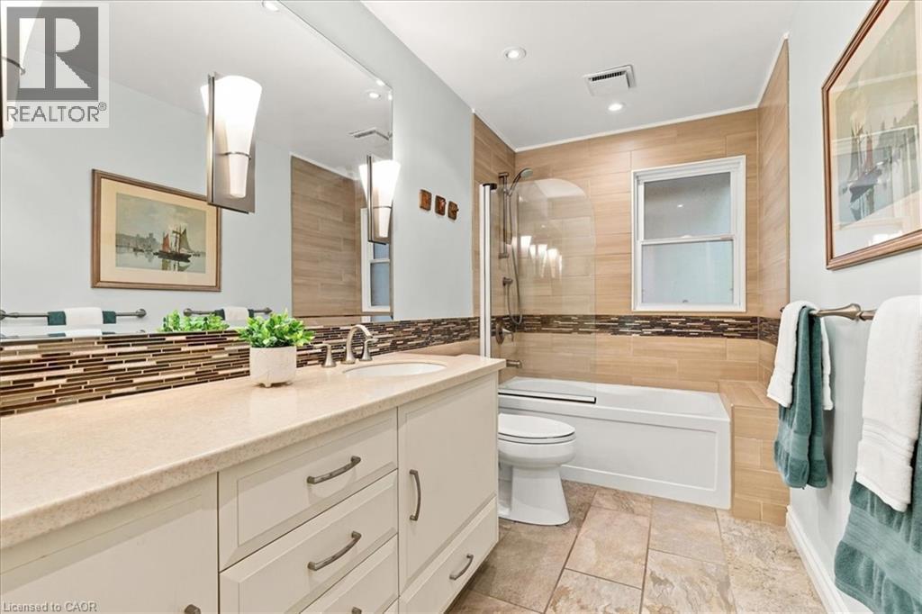 381 UNION Boulevard - Image 14