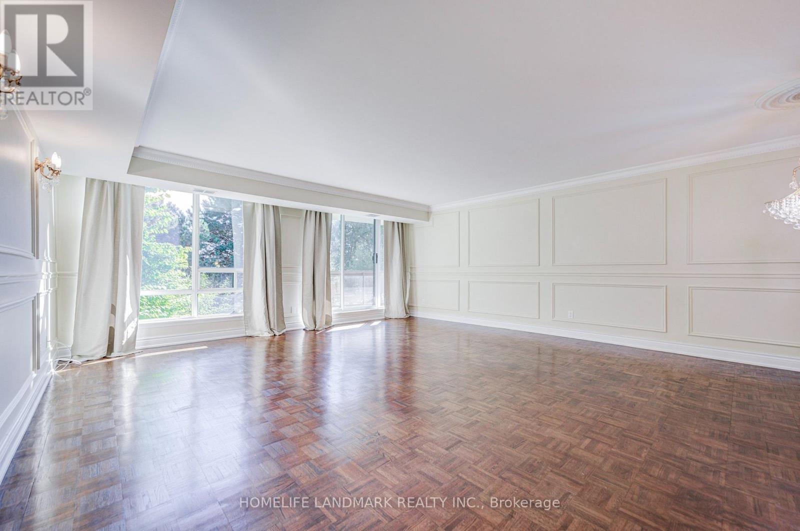 #301 96 FIFESHIRE ROAD - 28