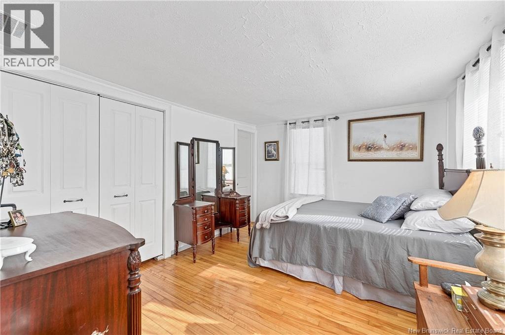 3 Pleasant Street - 34