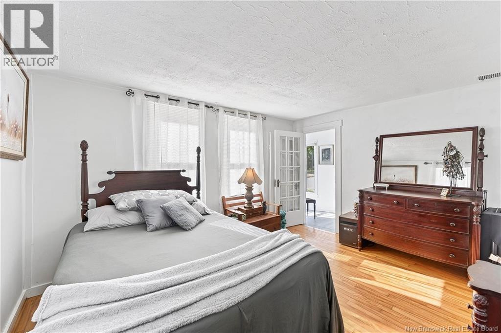 3 Pleasant Street - 35