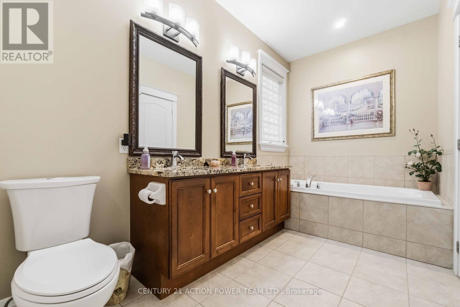 83 BLACKSHIRE CIRCLE - Image 34