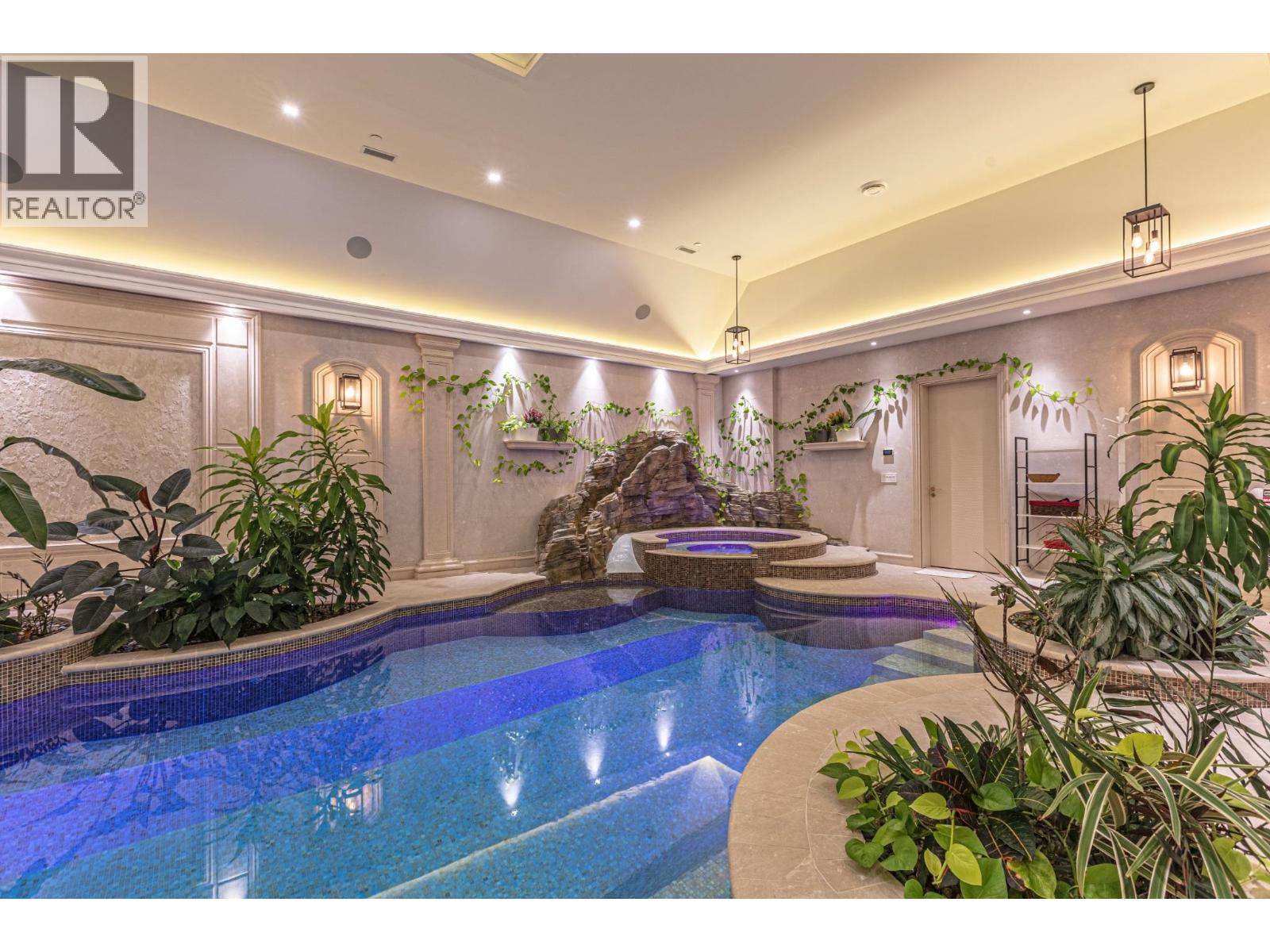 2867 MARINE DRIVE, West Vancouver