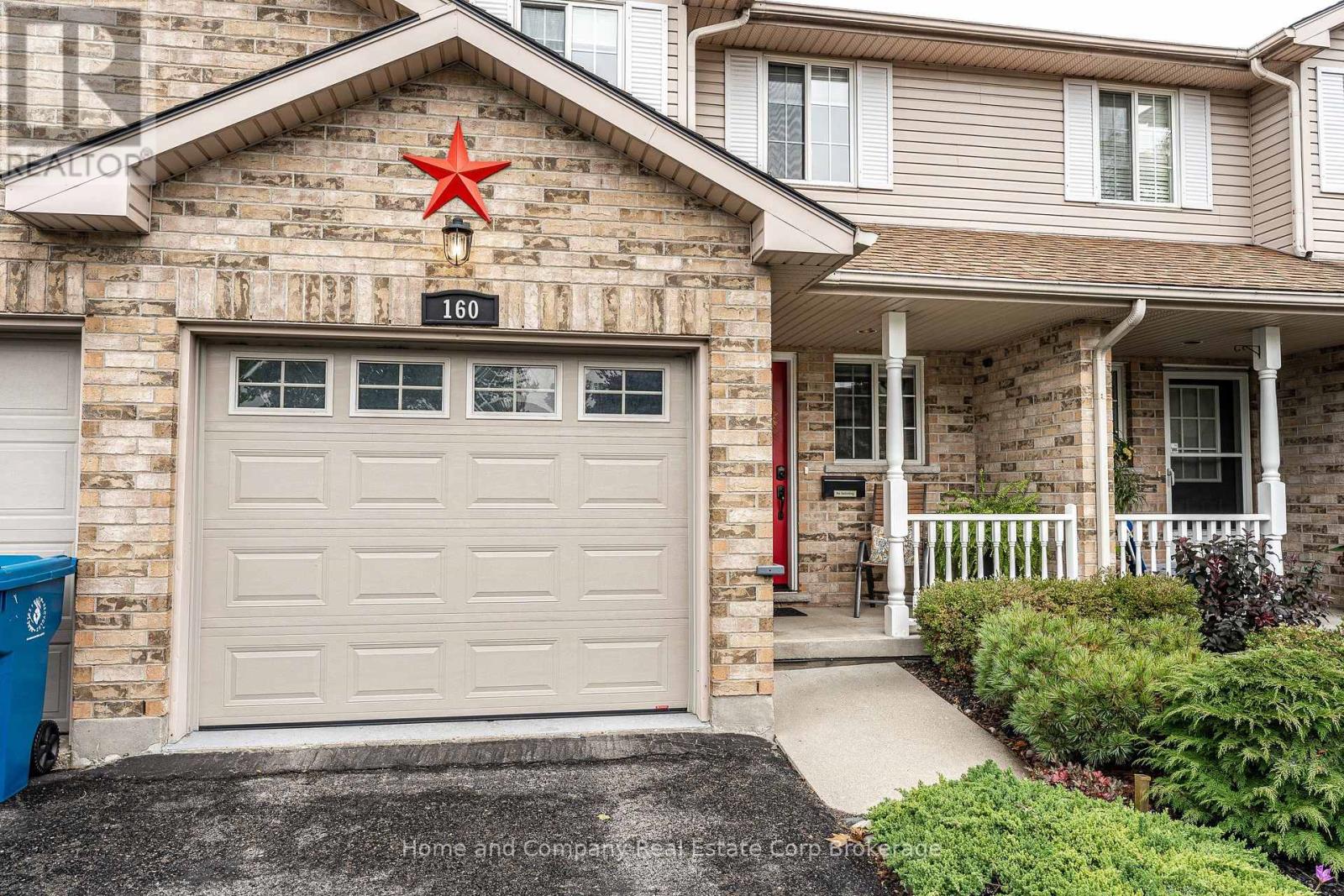 160 ATHLONE CRESCENT - 1
