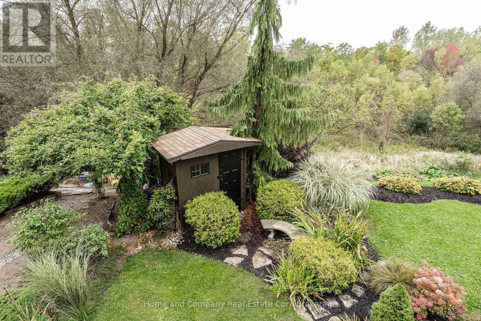 160 ATHLONE CRESCENT - 21