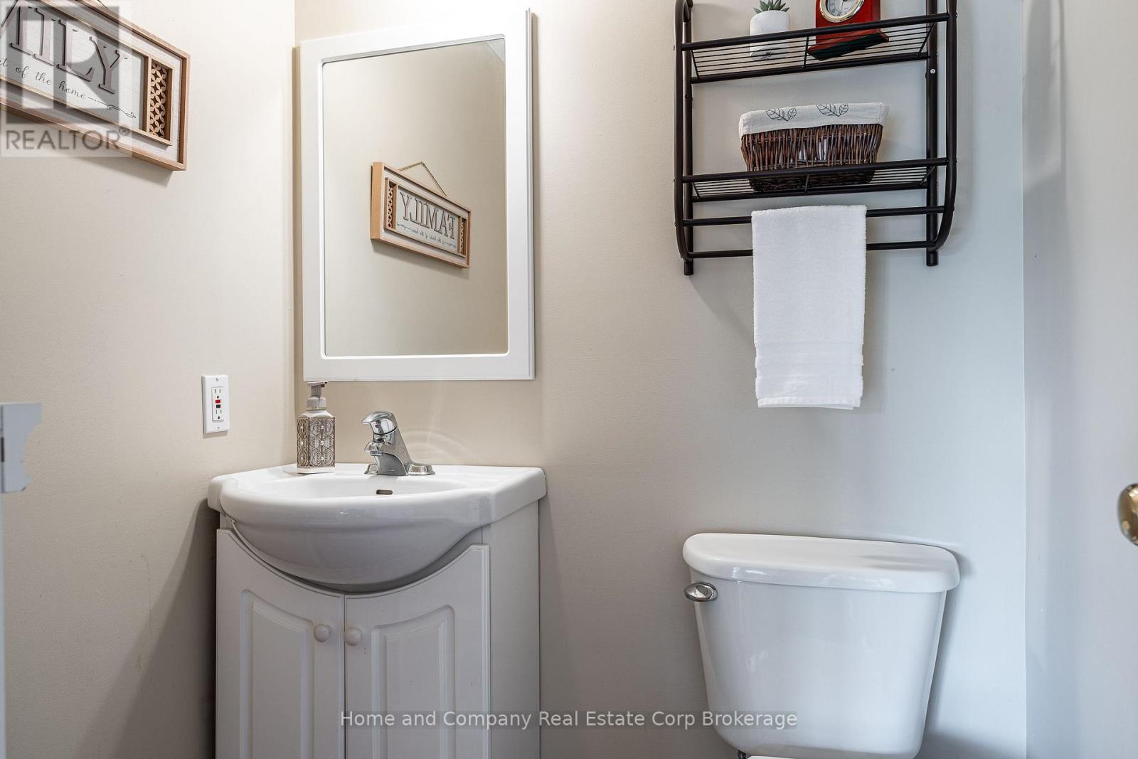 160 ATHLONE CRESCENT - Image 38