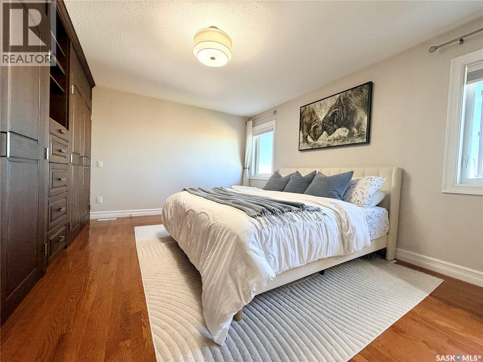 2523 Cardinal CRESCENT - 33