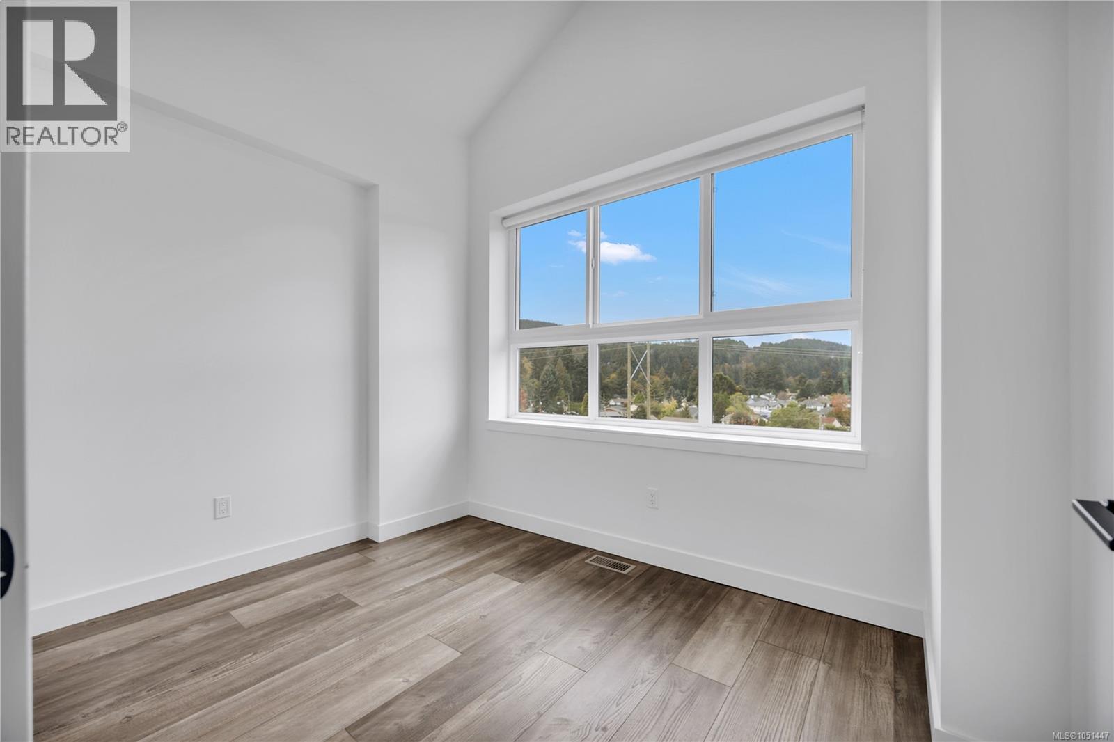 1036 Boxcar Close - Image 24