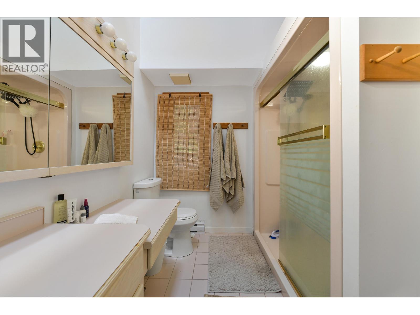 505 BAYVIEW DRIVE, Mayne Island