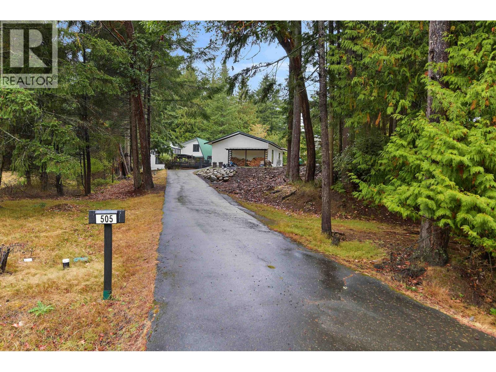 505 BAYVIEW DRIVE, Mayne Island