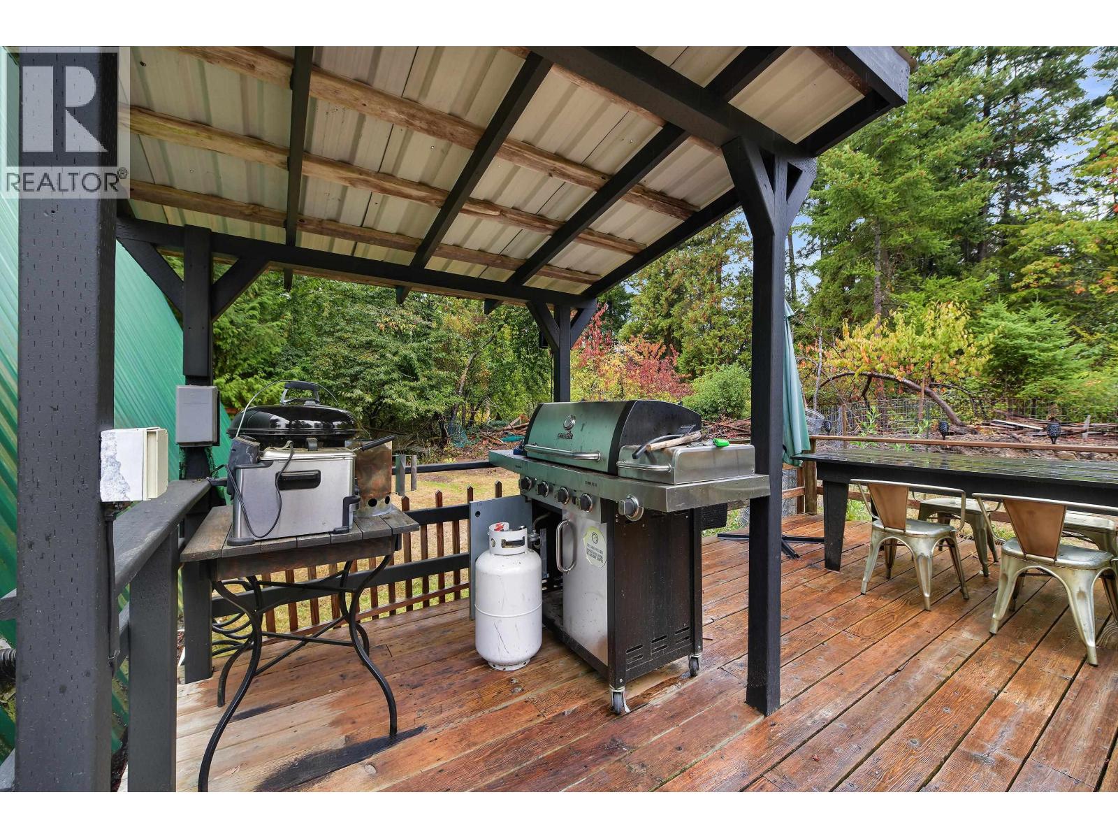 505 BAYVIEW DRIVE, Mayne Island