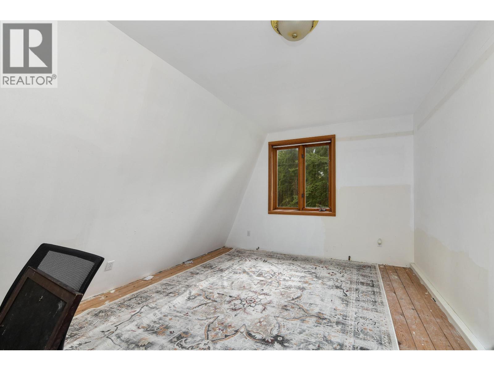 505 BAYVIEW DRIVE, Mayne Island