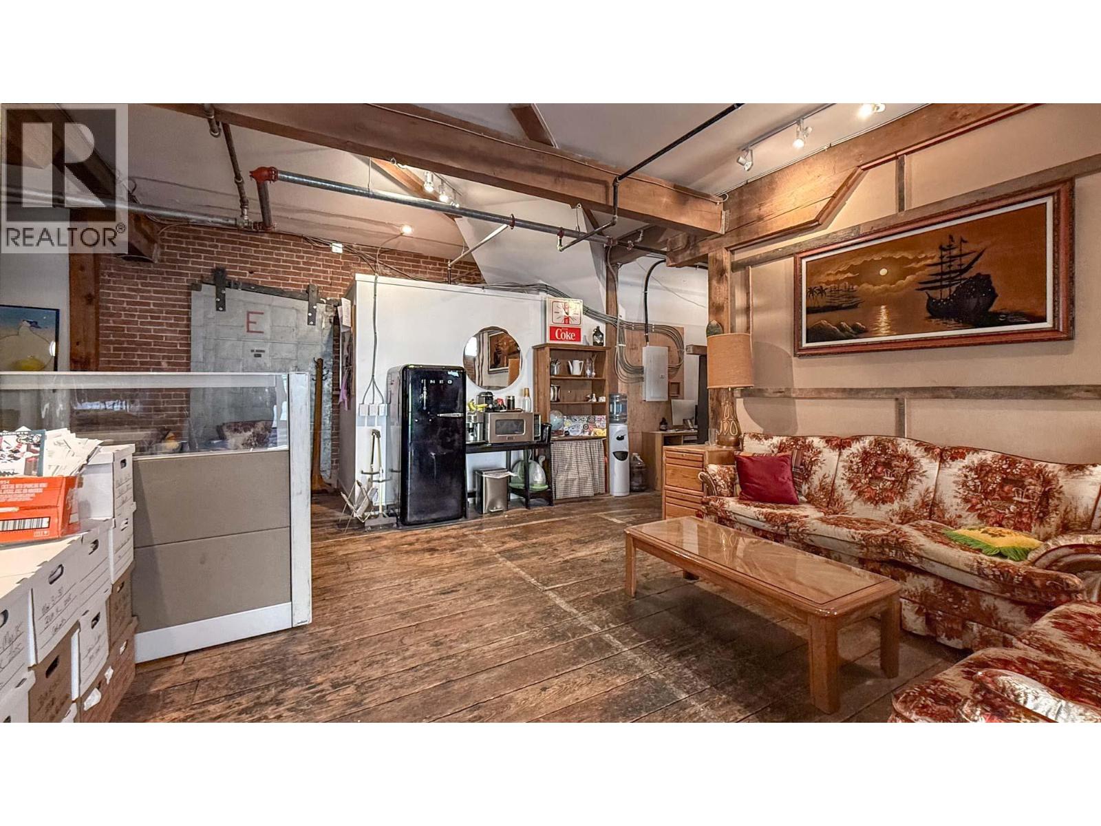 B 1264 Ellis Street, Kelowna