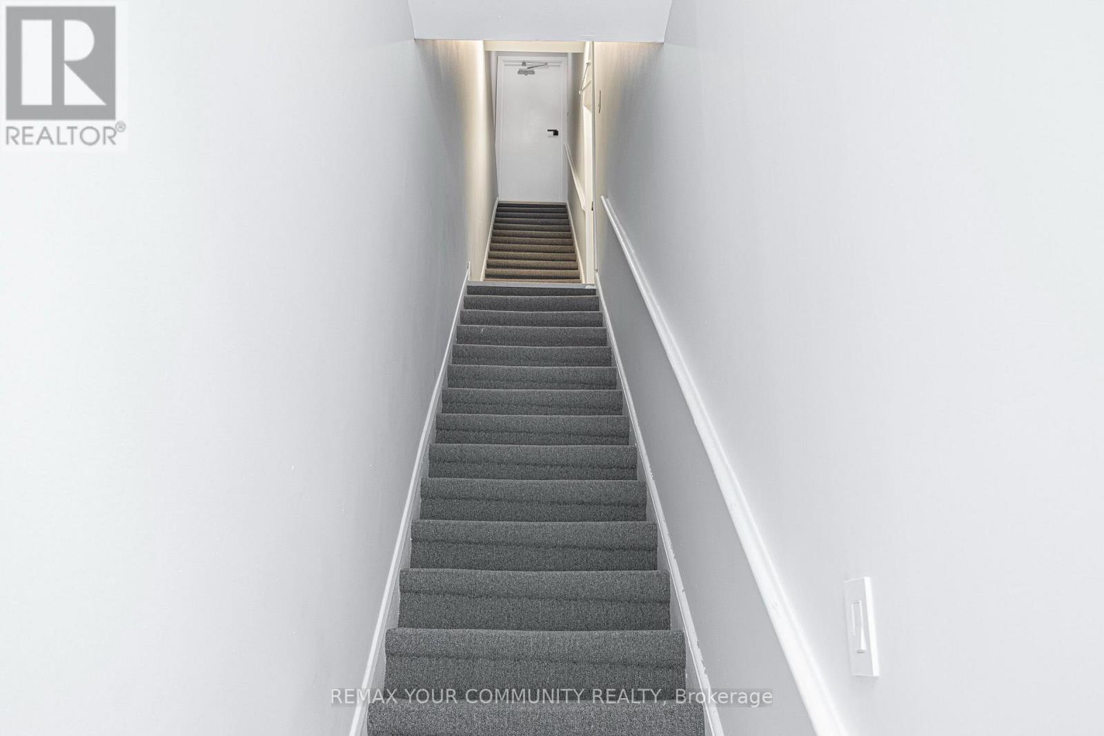 1146 College Street — photo 16