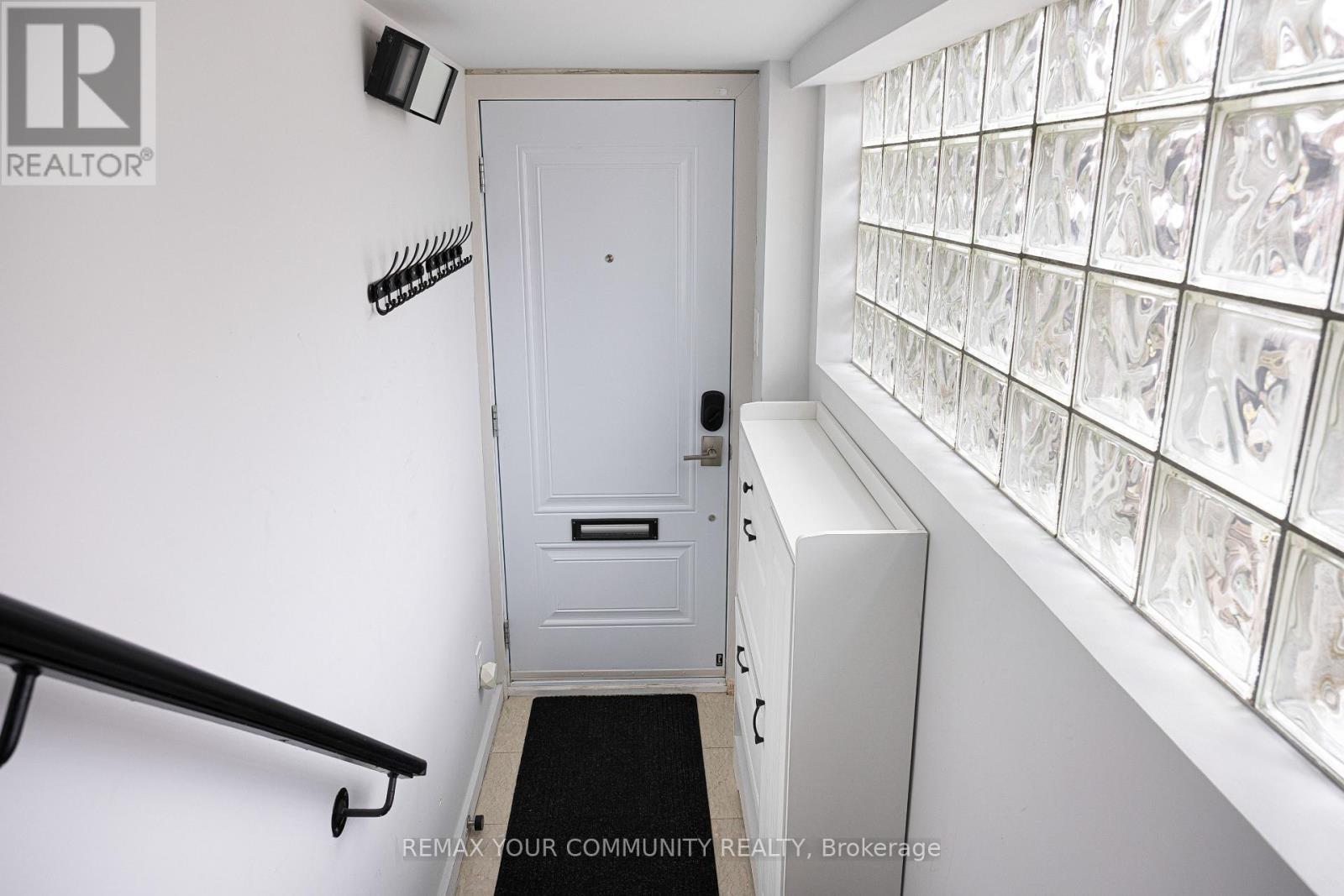 #4 517 KINGSTON ROAD - 31