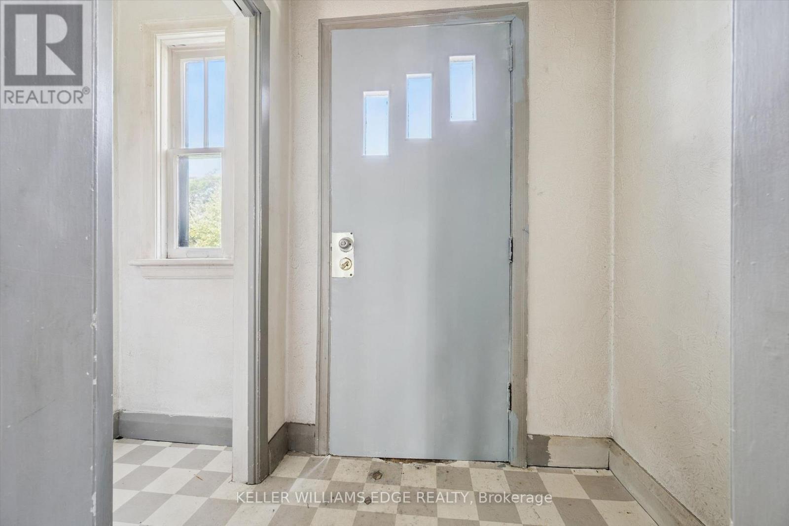 23 Mercer Drive, Brampton, ON photo 6