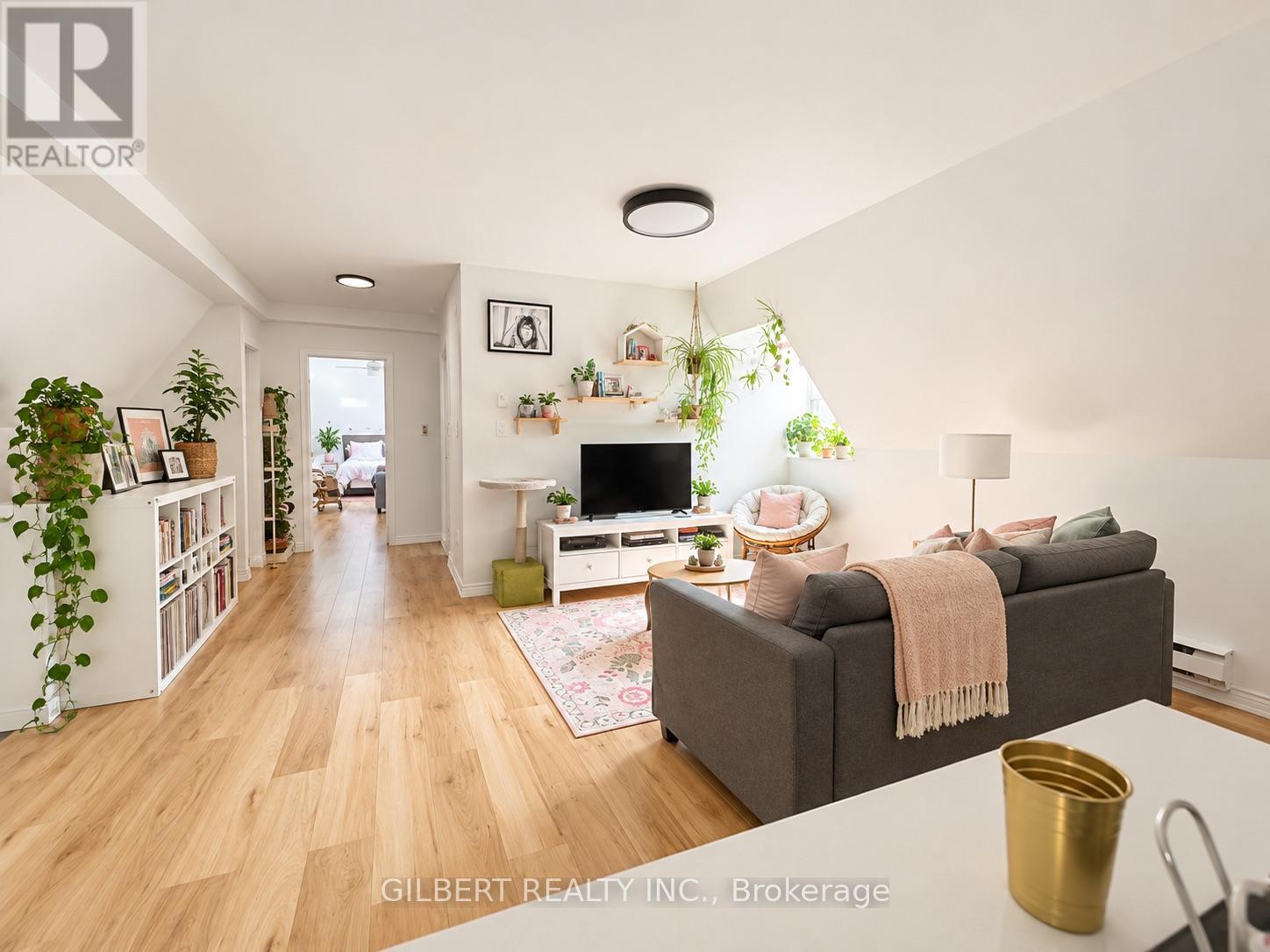 88 COWAN AVENUE - 7