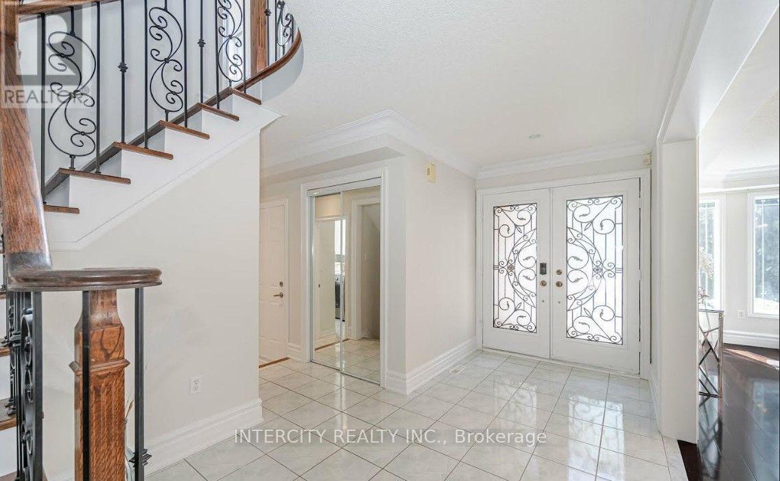 724 PETER ROBERTSON BOULEVARD - 4