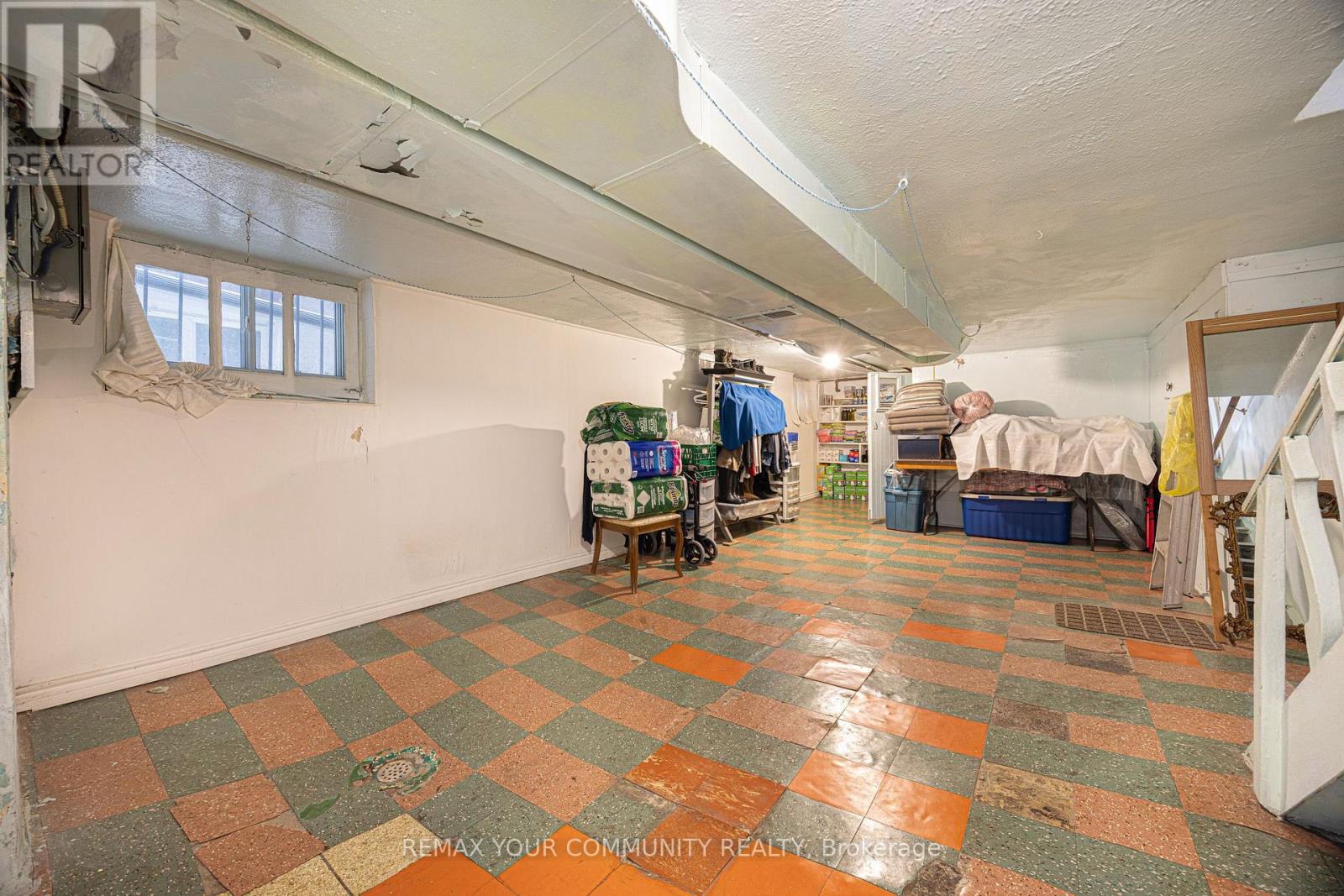 Photo 17 of 60 Hazelwood Avenue, Toronto (Blake-Jones)