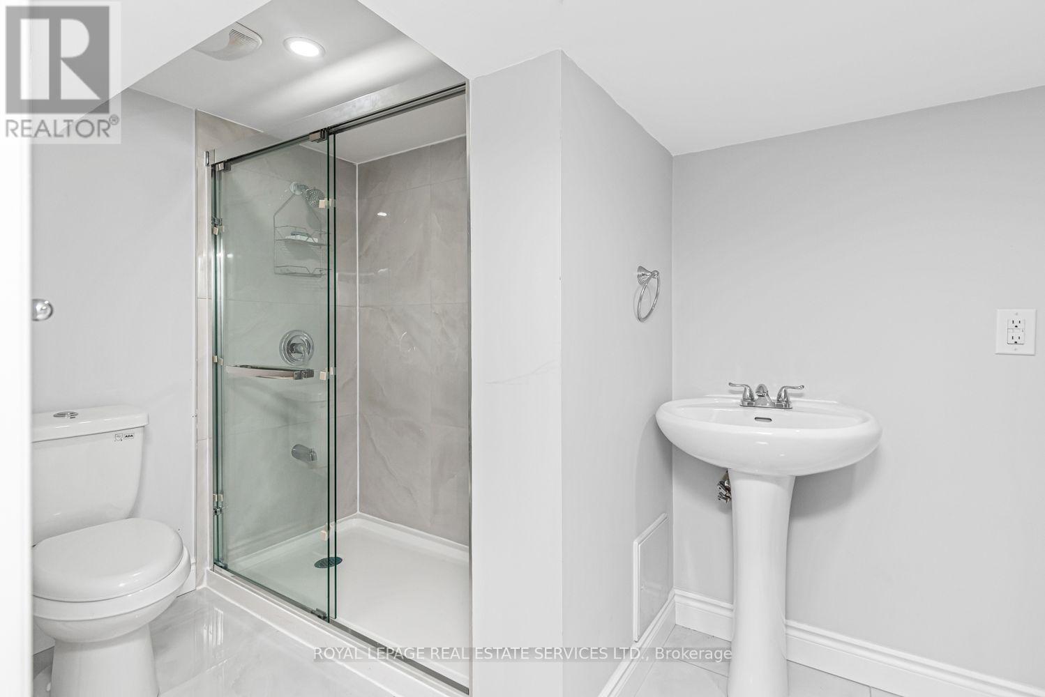 187 West 2nd Street, Hamilton, ON photo 19
