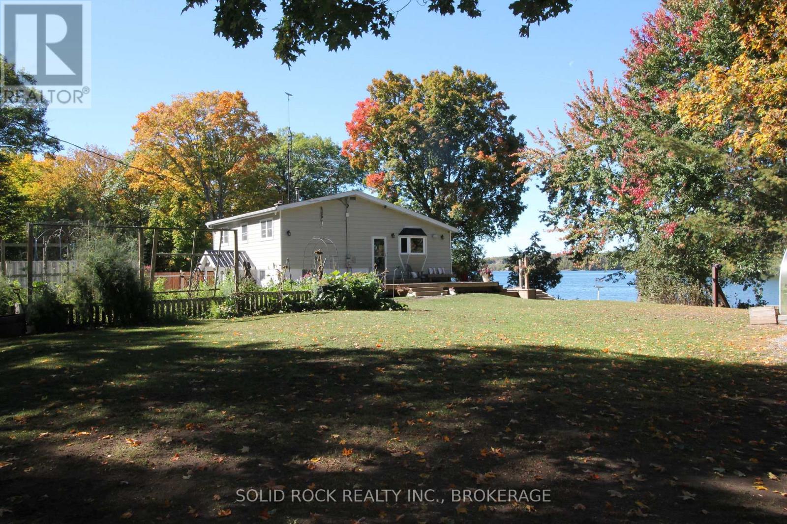 1127 PERRY LANE - Image 39