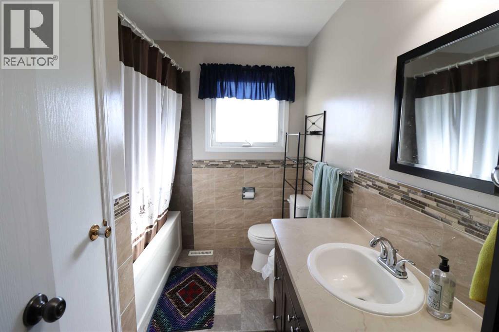 5905 57 Street - 13