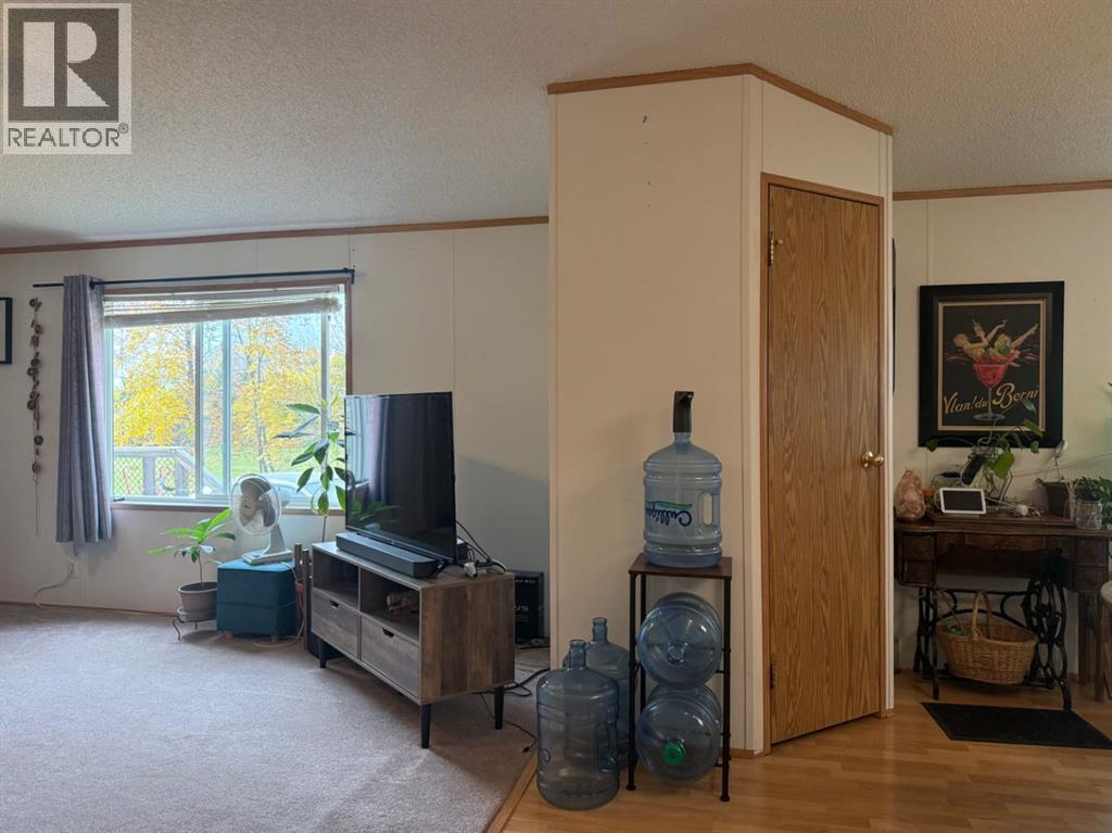 31040A TWP RD 524 - 11