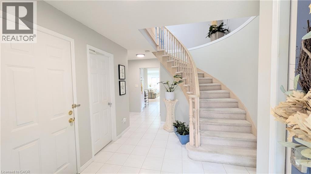 68 BENJAMIN Drive - Image 4